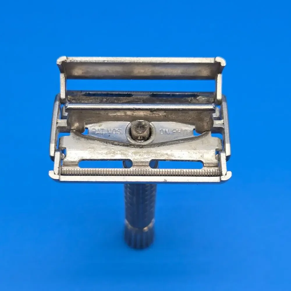 Vintage Gillette Safety Razor 1958 H4 Date Code w/ Original Case USA